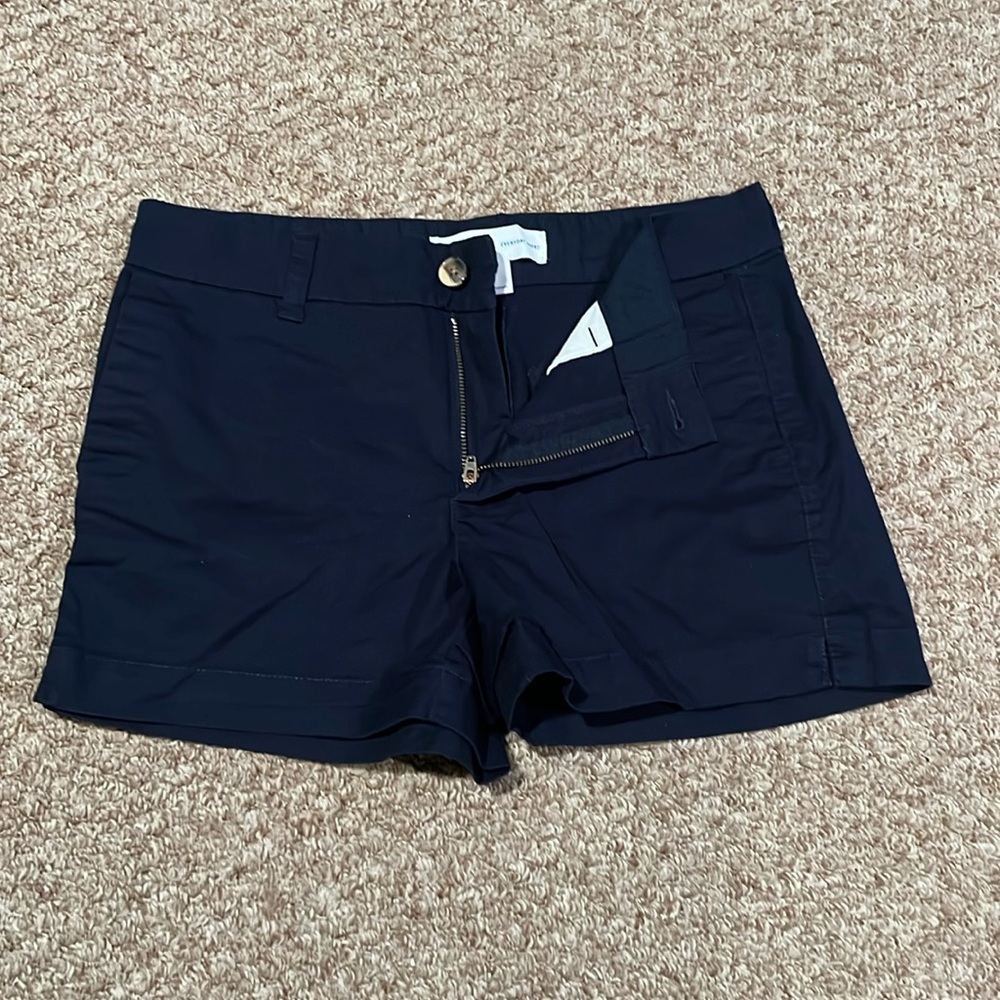 Old Navy women’s navy blue shorts. Size 4.